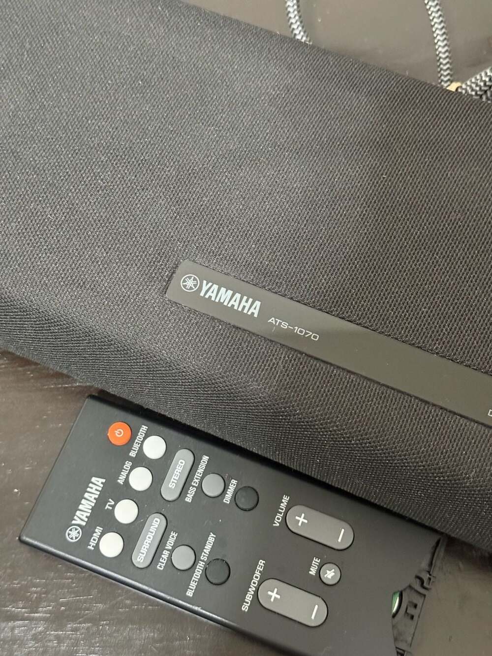 Yamaha ATS-1070 Front Surround Sound System Sound Bar tested works great! !